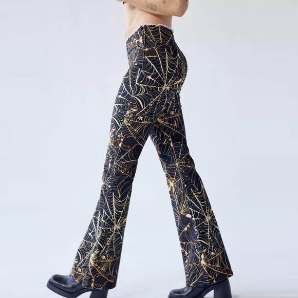 Urban Outfitters Spider Web Print Ruched V-Front Pant  26 - Picture 5 of 14
